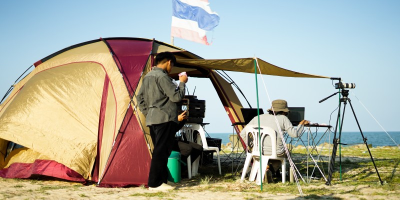 CAMING IN SAMPLIMORE by Ecotive