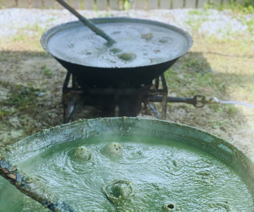 ประเพณีกวนขนมอาซูรอ