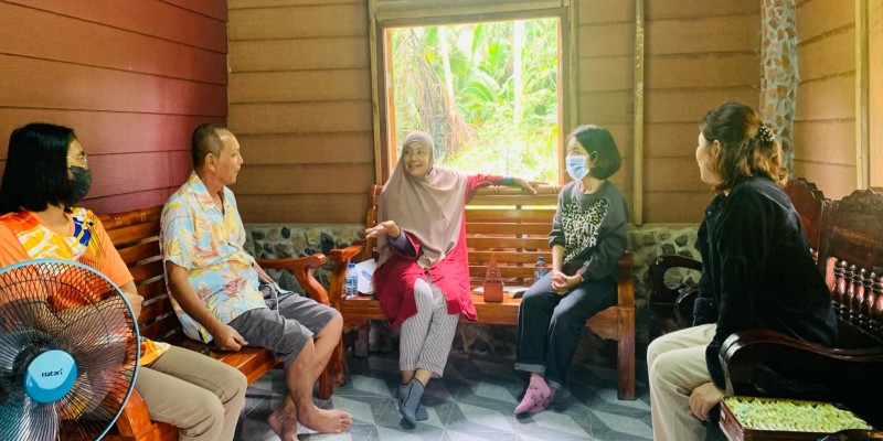 EcoTive ต้อนรับนักธุรกิจลงพื้นที่พบปะพูดคุยกับผู้ประกอบการในการร่วมกับชุมชนออกแบบผลิตภัณฑ์ หรือบริการที่สร้างสรรค์